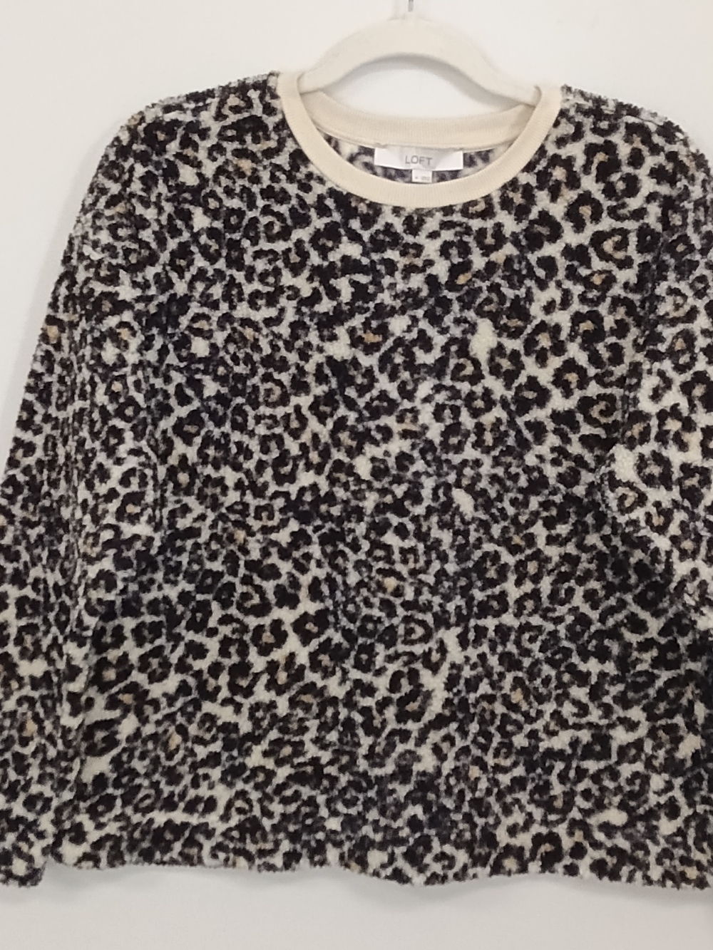 LOFT Leopard Animal Print Soft Teddy Sherpa Pullover Sweatshirt Top Medium Cozy
